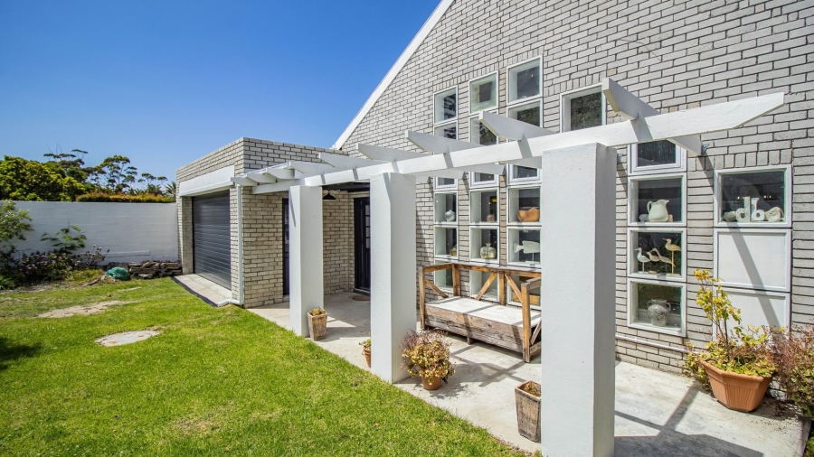 4 Bedroom Property for Sale in Kleinmond Western Cape